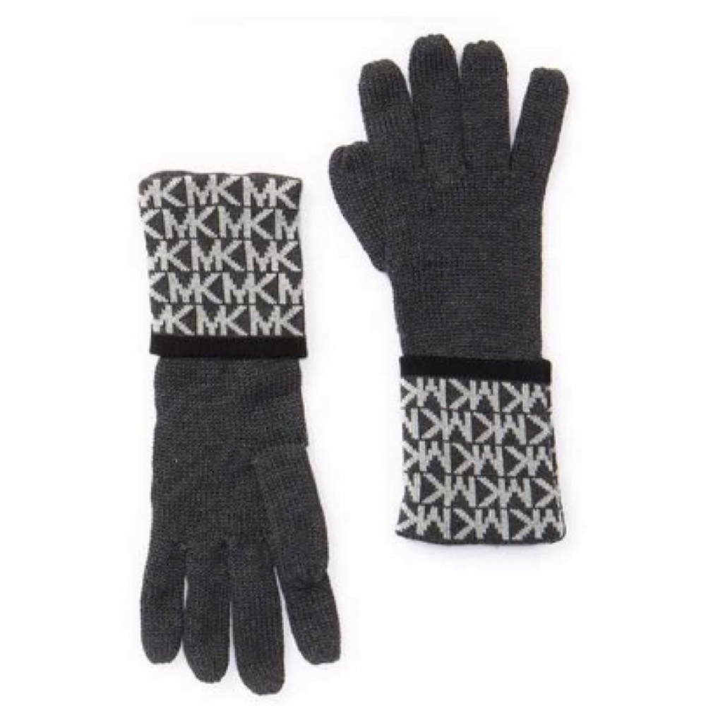 MICHAEL Kors Set •Scarf Hat Gloves •Brand New - Picture 4 of 7
